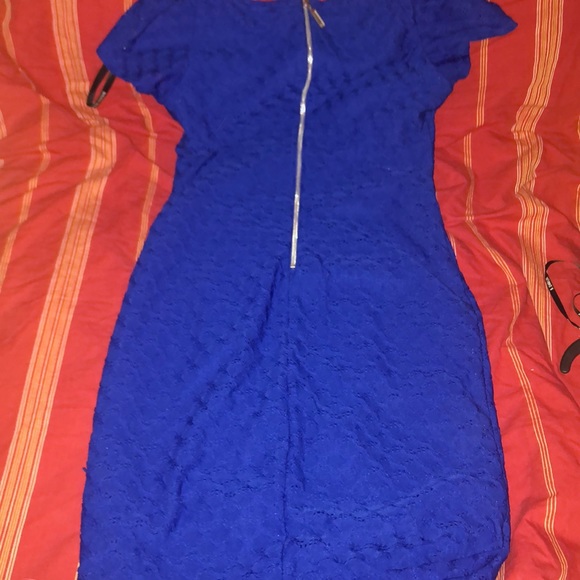 Dress - Picture 2 of 2